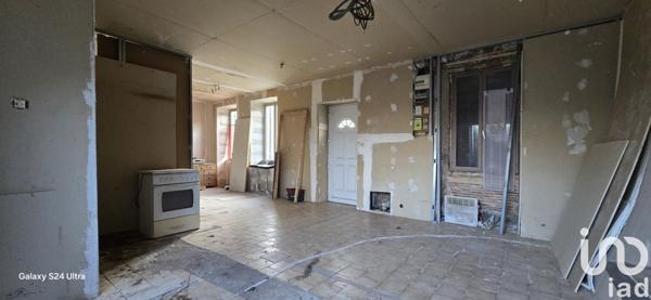 Maison de village 3 pièces de 83 m² à Charenton-du-Cher (18210)