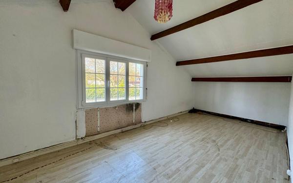 Maison à vendre    5 pièces •  Omissy