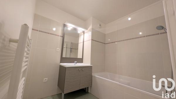 Location appartement 3 pièces 63 m² Antony