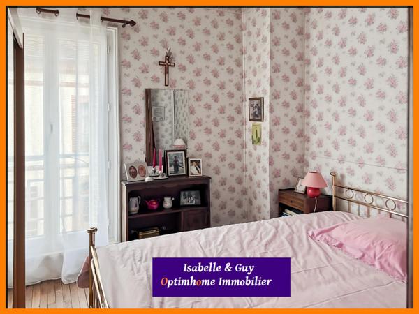 2 LOGEMENTS ET UN TERRAIN AVEC 2 BATIMENTS