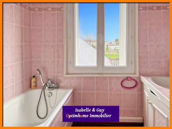 2 LOGEMENTS ET UN TERRAIN AVEC 2 BATIMENTS