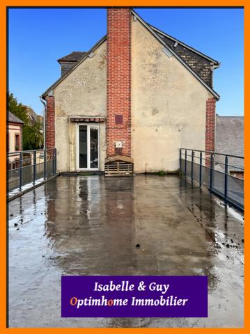 2 LOGEMENTS ET UN TERRAIN AVEC 2 BATIMENTS