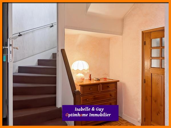 2 LOGEMENTS ET UN TERRAIN AVEC 2 BATIMENTS