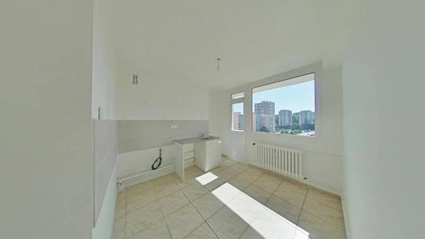 Appartement 3 pièces                                        - 42100 Saint-Étienne Réf : 12376