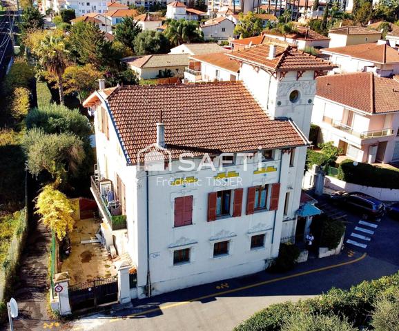 Golfe-Juan : Immeuble Bourgeois 6 lots d'habitation.