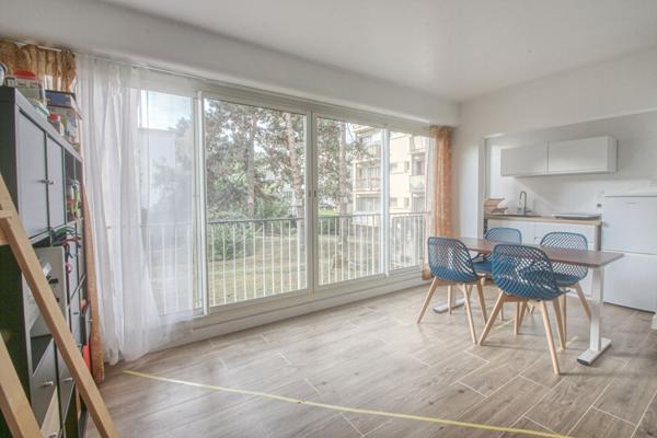 Studio de 25 m² cave et parking