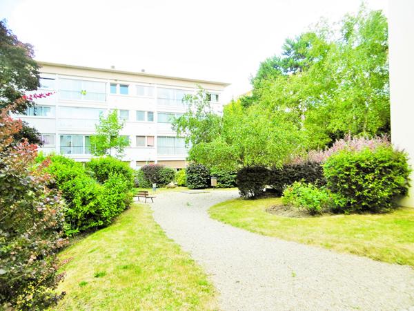 Studio de 25 m² cave et parking