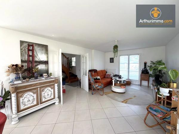 Location Maison 5 pièces 130 m2 à Lachelle