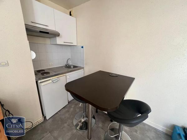 Appartement à louer 1 pièce 19.82m² Angoulême (16000)