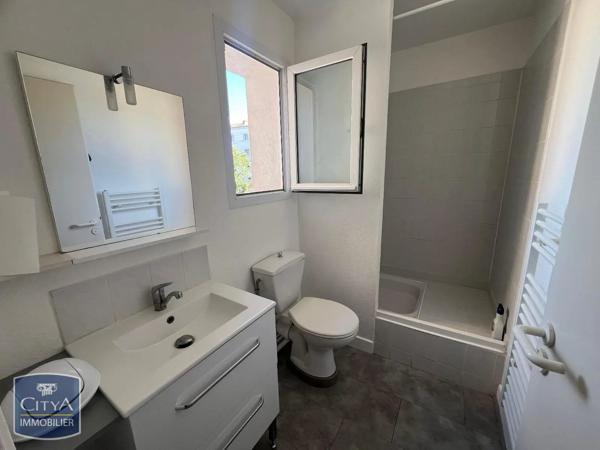 Appartement à louer 1 pièce 19.82m² Angoulême (16000)
