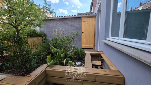 Maison 2 chambres , jardinet - local vélo privatif