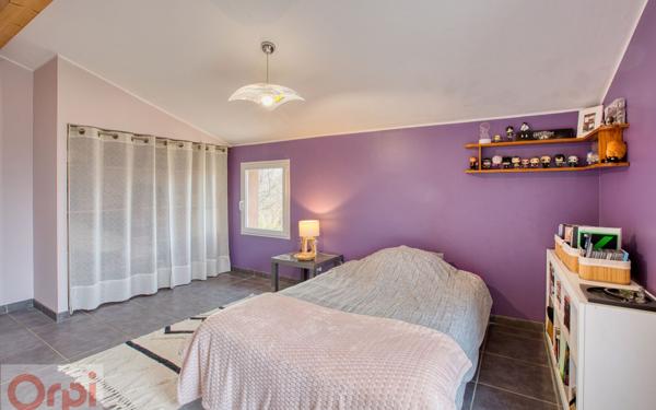 Maison à vendre    4 pièces •  Chomérac