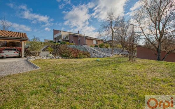 Maison à vendre    4 pièces •  Chomérac