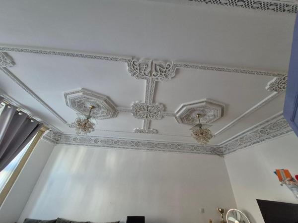 Maison 4 pièces 96 m²  + grande cour – 1er achat / investissement - activité à domicile / télétravail– Roubaix