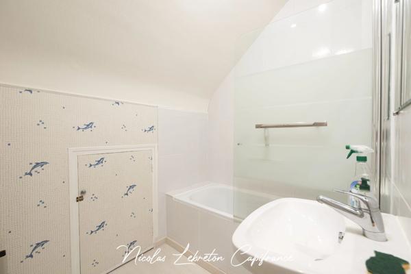Exclusivité Capifrance - Pavillon de 163 m² – Au calme en impasse – DPE C – Proche Flers