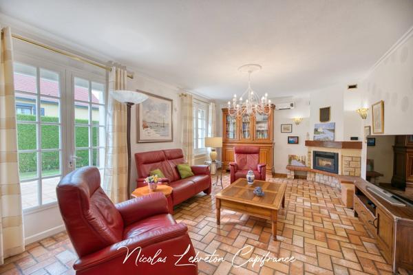 Exclusivité Capifrance - Pavillon de 163 m² – Au calme en impasse – DPE C – Proche Flers