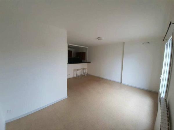 Appartement 1 pièce                                        - 42600 Montbrison Réf : 12718