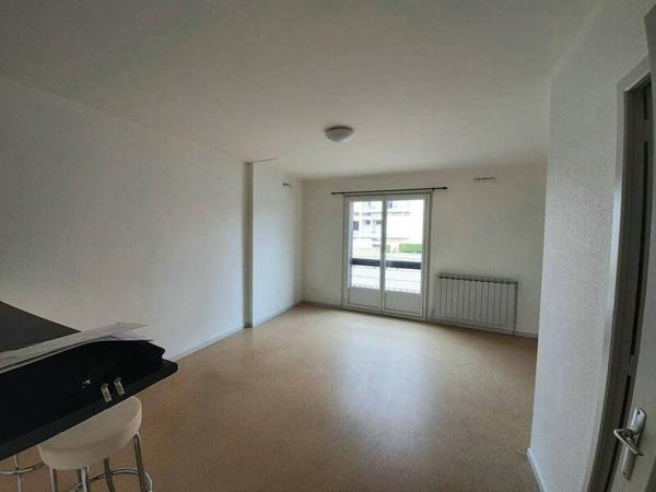 Appartement 1 pièce                                        - 42600 Montbrison Réf : 12718