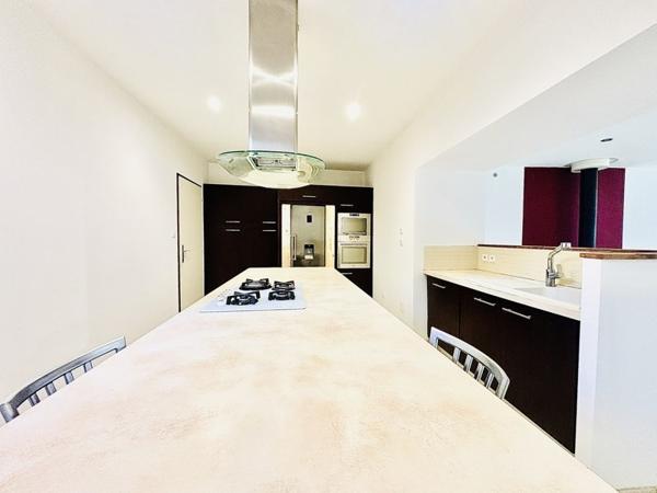 Immeuble à vendre |  Venerque |  186 m²