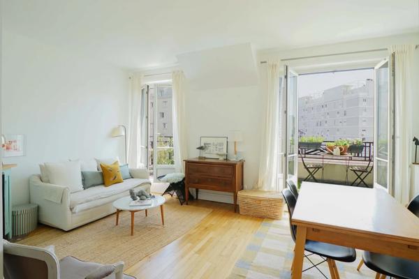 Appartement Paris 17 e - PORTE DE CLICHY / PARC MARTIN LUTHER KING