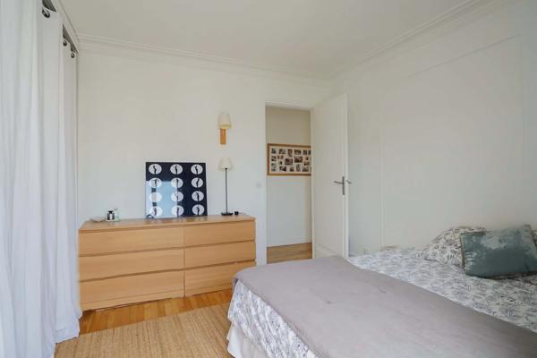 Appartement Paris 17 e - PORTE DE CLICHY / PARC MARTIN LUTHER KING