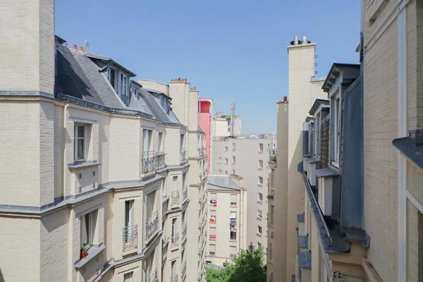 Appartement Paris 17 e - PORTE DE CLICHY / PARC MARTIN LUTHER KING