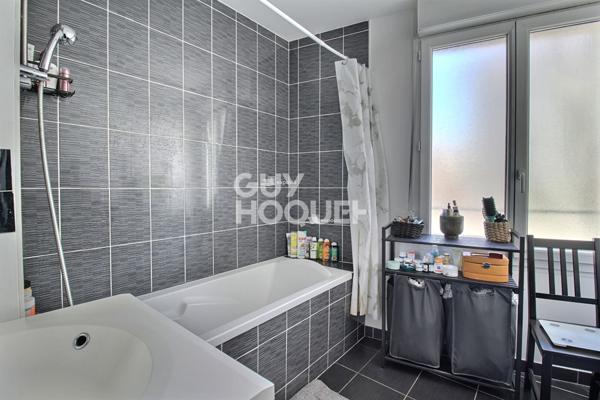 Appartement avec deux chambres une terrasse un parking à NANCY Blandan