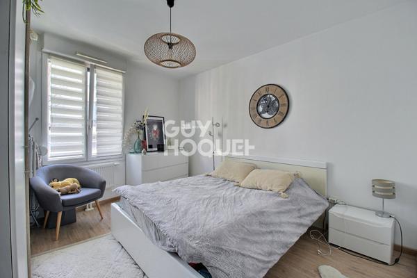 Appartement avec deux chambres une terrasse un parking à NANCY Blandan