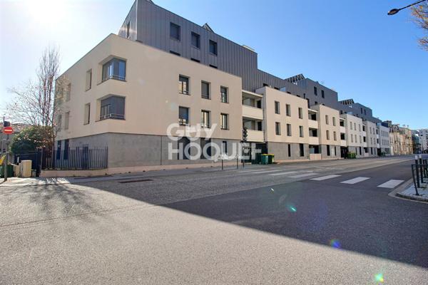 Appartement avec deux chambres une terrasse un parking à NANCY Blandan