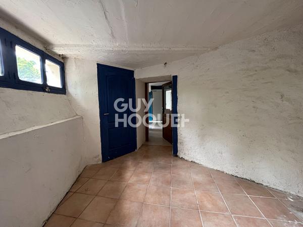 Local commercial de 53 m2 situé au centre ville d'Aire sur l'Adour