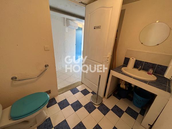 Local commercial de 53 m2 situé au centre ville d'Aire sur l'Adour