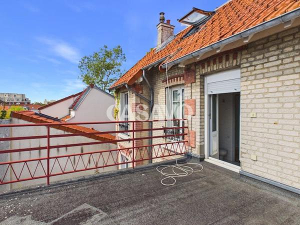 Vente Maison 5 pièces de 155m² - 94120 Fontenay-sous-Bois