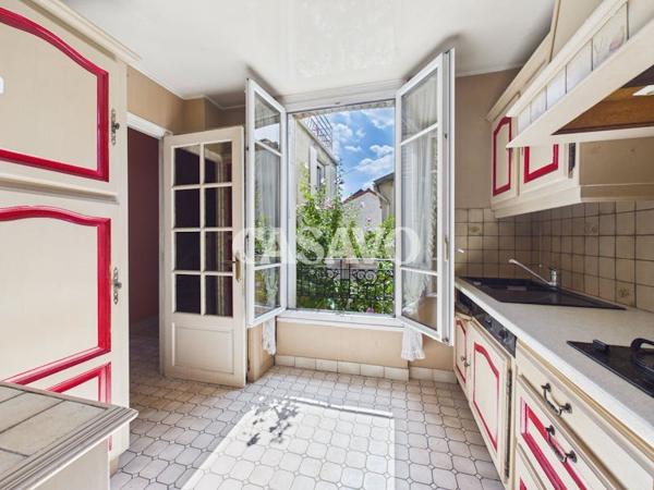 Vente Maison 5 pièces de 155m² - 94120 Fontenay-sous-Bois