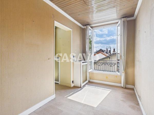 Vente Maison 5 pièces de 155m² - 94120 Fontenay-sous-Bois