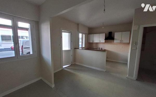 CARHAIX - APPARTEMENT