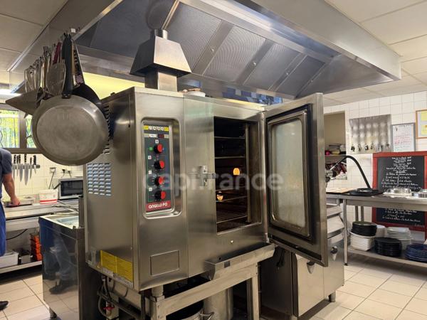 ANDUZE (30) Vente fonds commerce restaurant avec murs commerciaux et habitation.