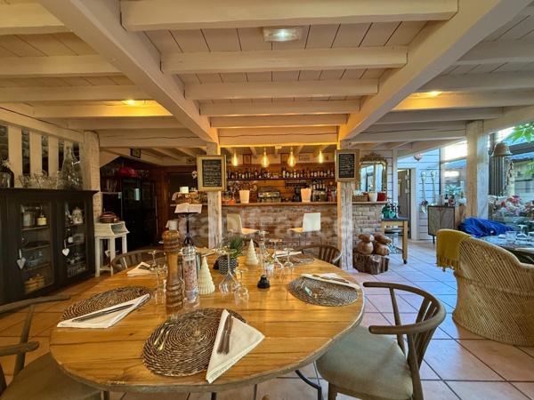 ANDUZE (30) Vente fonds commerce restaurant avec murs commerciaux et habitation.