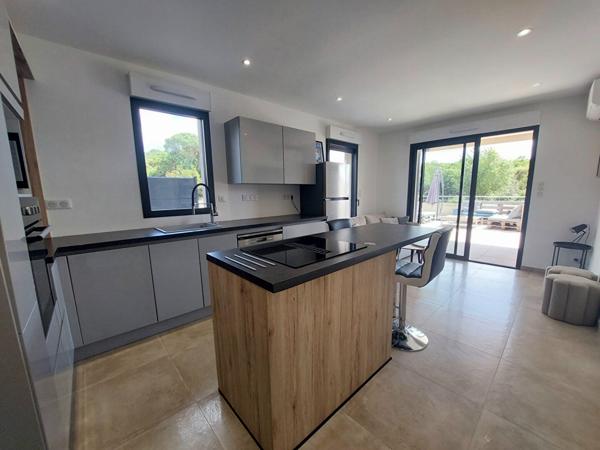 SUPERBE T2 NEUF AVEC TERRASSE EXCEPTIONNELLE À AGOSTA PLAGE