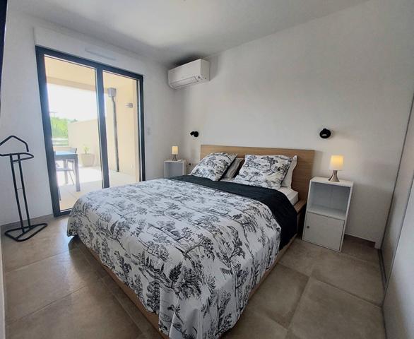 SUPERBE T2 NEUF AVEC TERRASSE EXCEPTIONNELLE À AGOSTA PLAGE