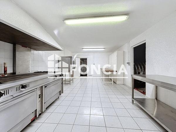 À vendre Maison 9 pièces 765 m² - Sauvian 34410