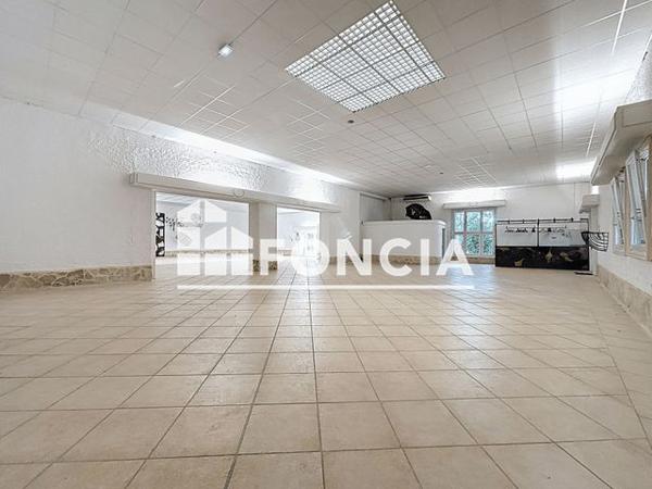 À vendre Maison 9 pièces 765 m² - Sauvian 34410