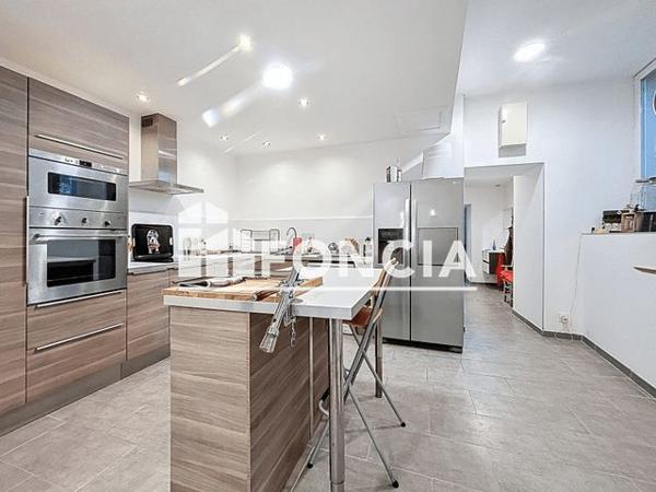 À vendre Maison 9 pièces 765 m² - Sauvian 34410