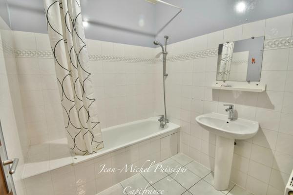 Maison à vendre 6 pièces VALENTINE (31) comprenant 2 Appartements Type III