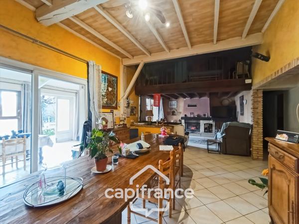 Maison 7 pièces avec piscine, véranda, hangar et grand terrain VILLENEUVE SUR LOT (47)