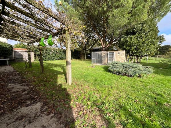 Maison de plain-pied 110m2, 3 chambres, garage, terrain divisible et constructible