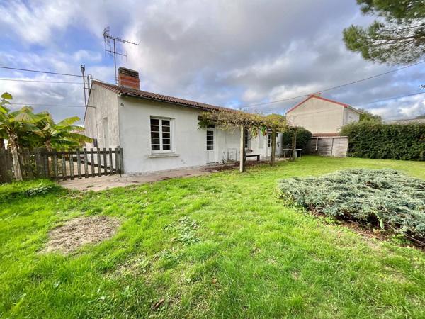 Maison de plain-pied 110m2, 3 chambres, garage, terrain divisible et constructible