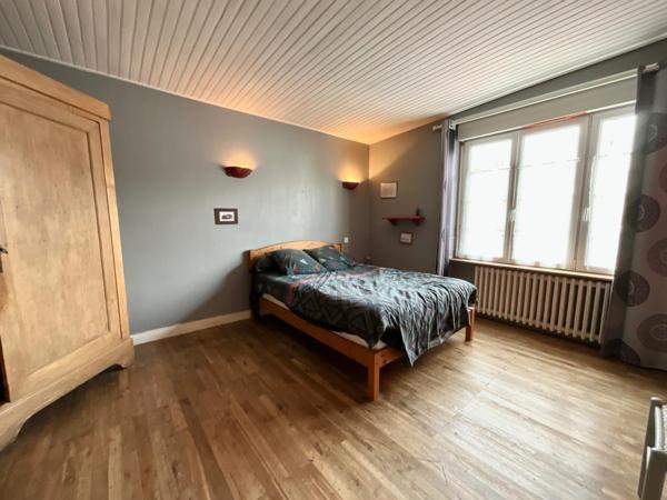 Maison de plain-pied 110m2, 3 chambres, garage, terrain divisible et constructible