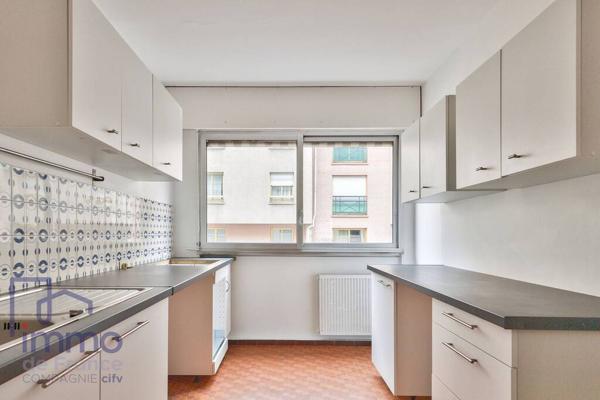 Lyon 3, Saxe Gambetta, T5 de 119 m², garage