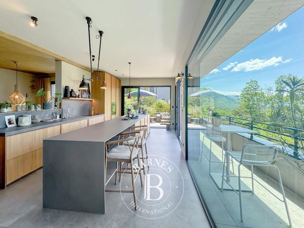 Saint-Alban-Leysse, Maison 3 Chambres -  239 m² à vendre