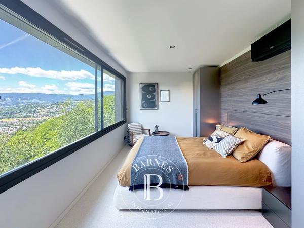 Saint-Alban-Leysse, Maison 3 Chambres -  239 m² à vendre